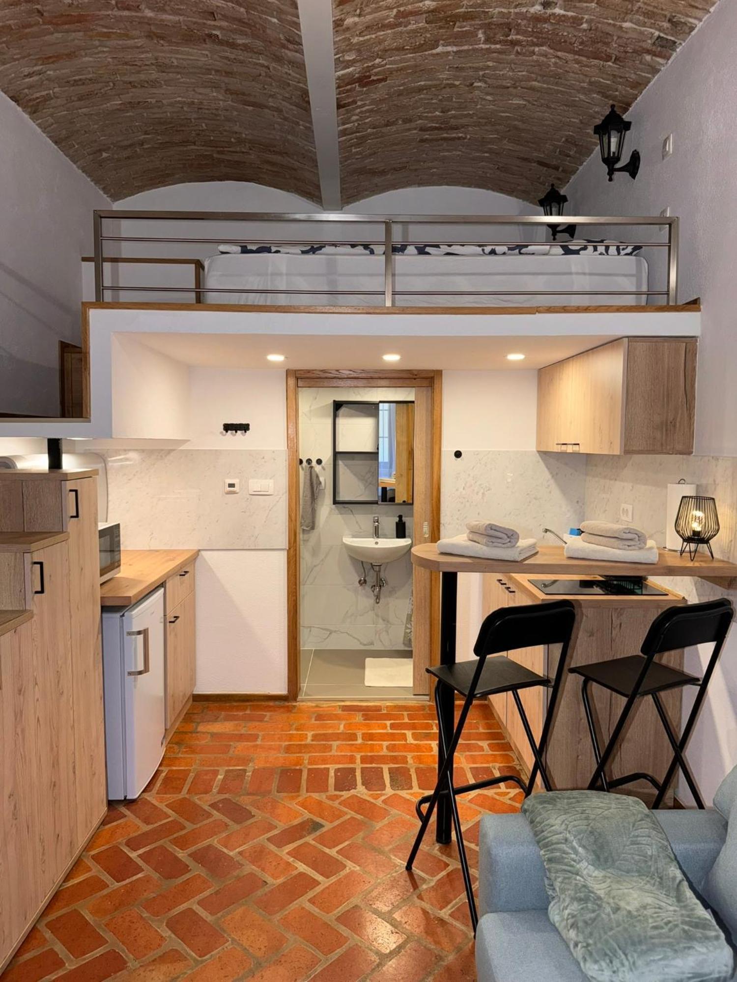 Zenroom Apartments Ljubljana Buitenkant foto